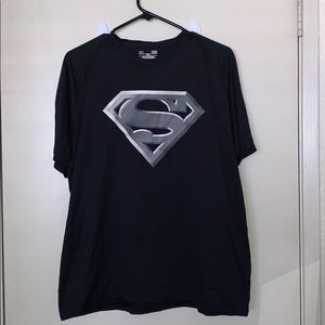 UA loose fit heat gear shirt. Super Man theme